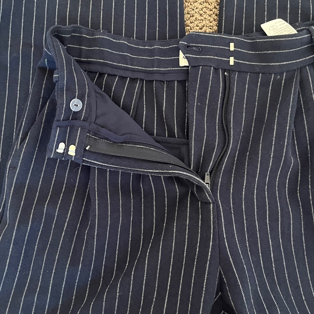 Abercrombie high rise pants - Picture 5 of 6